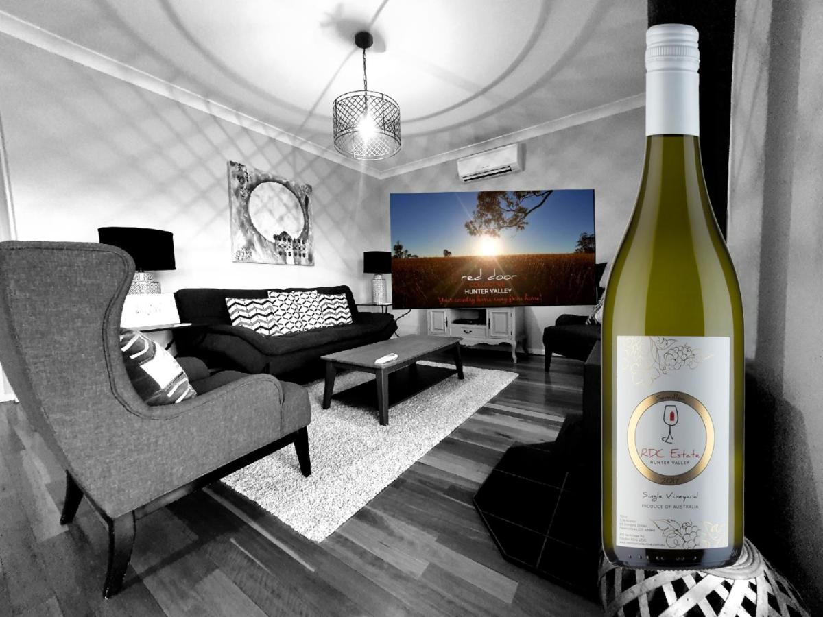 Red Door Collective - Rdc Vineyard Estate, Luxury Adult Only Stay Поколбин Екстериор снимка